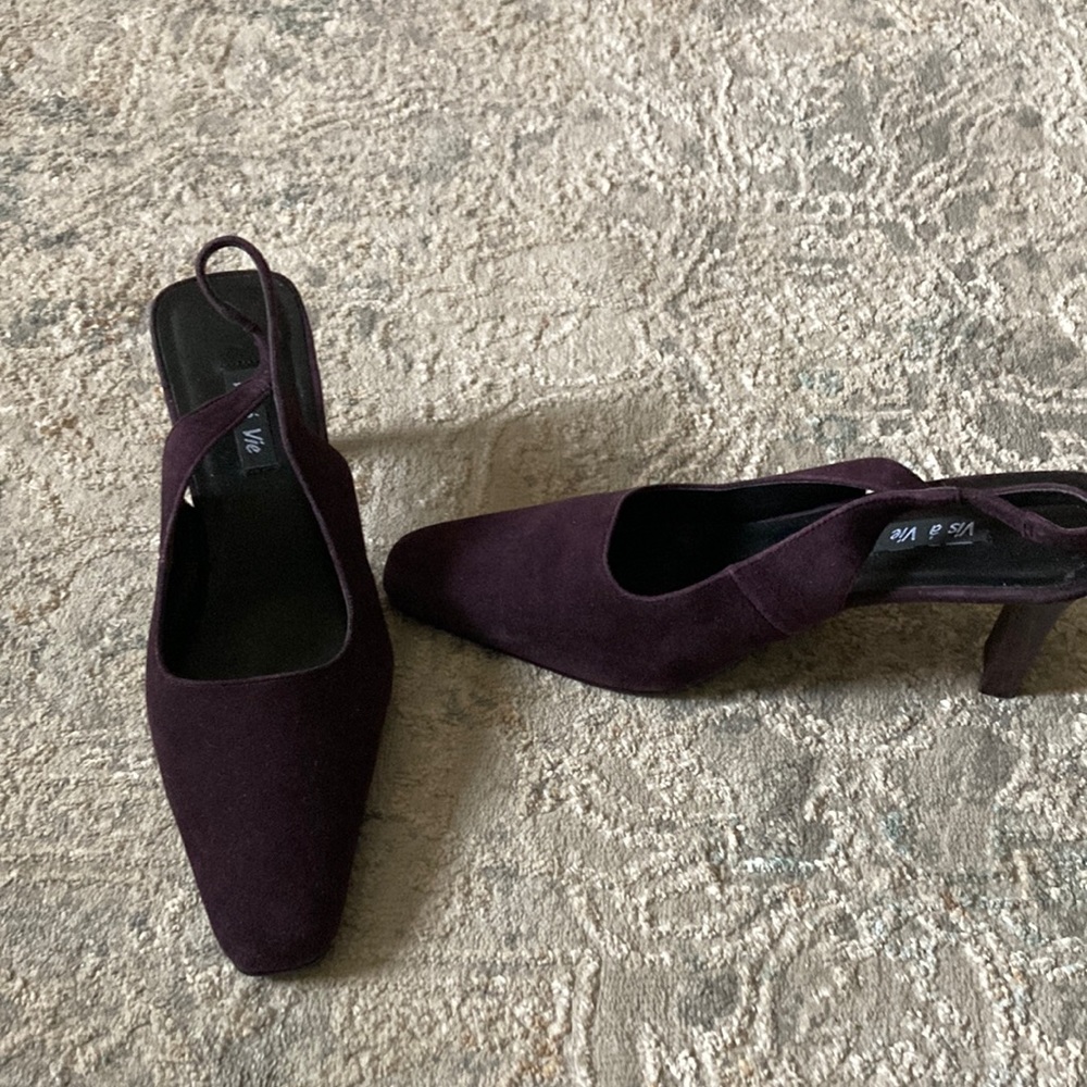 8.5 Purple suede sling back pumps